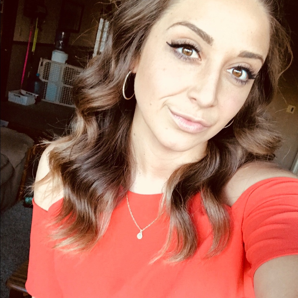 Meet your Posher, Marisa
